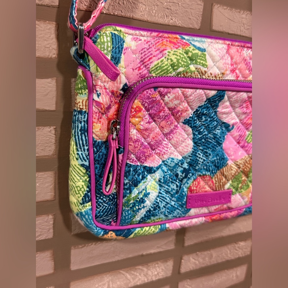 Vera Bradley Super bloom cross body Purse - Picture 2 of 8